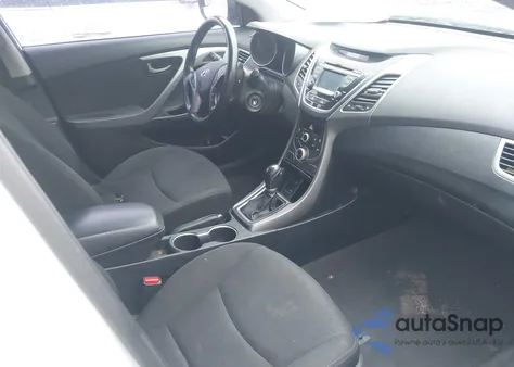 2015 Hyundai Elantra Se/Sport/Limited z USA, uszkodzony, nr VIN 5NPDH4AE9FH621597